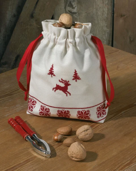 Broderikit Nøddesæk 24 x 24 cm
