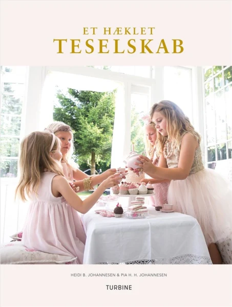 Bog: Et hæklet teselskab