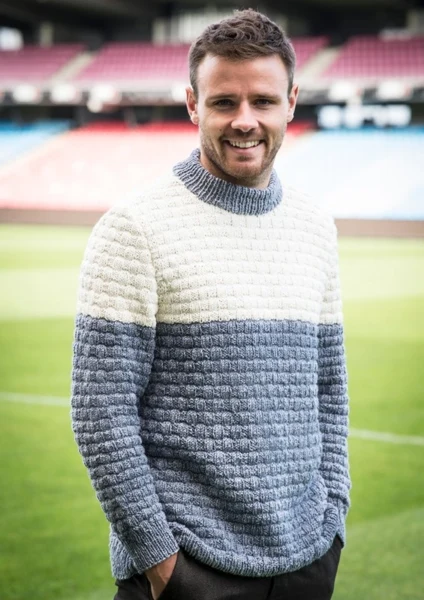 H1739 Herresweater i to farver i vaffelmønster