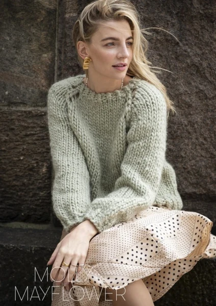Ruth Sweateren - Molly by Mayflower
