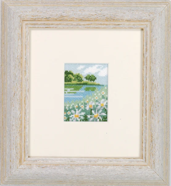 Broderikit Margerit-mark 6,5 x 5 cm