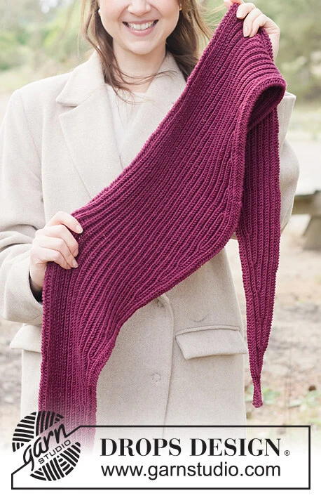 261-26 Scarlet Hush Shawl by DROPS Design