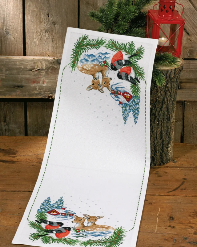 Broderikit Rådyr i sneen 33 x 90 cm