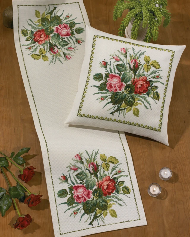 Broderikit Rosa og røde roser 43 x 43 cm