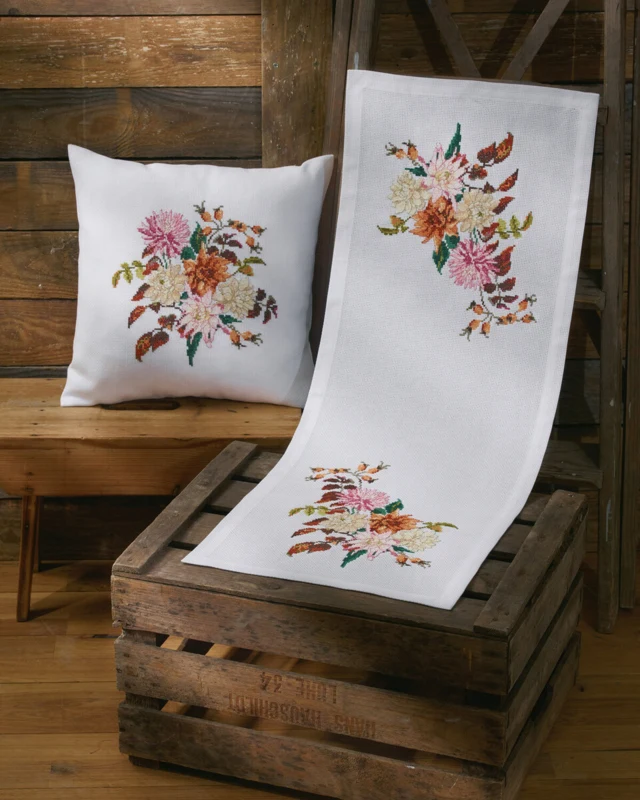 Broderikit Dahlia 38 x 38 cm