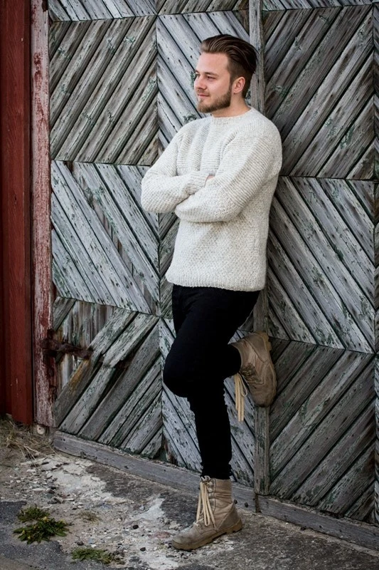 Herresweater i dobbelt perlestrik