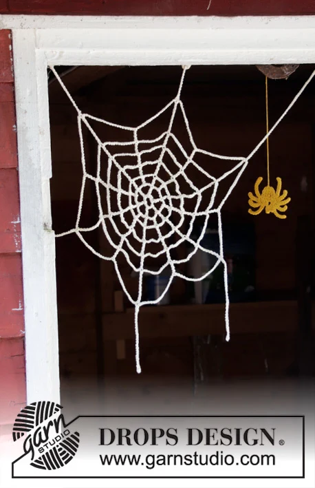 0-1426 Miss Spider's House by DROPS Design
