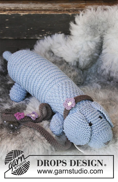 30-24 Allie Woof the Dog by DROPS Design