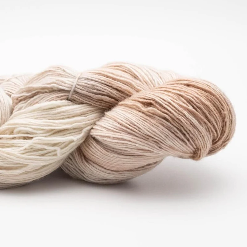 Manos del Uruguay Fino SF436 Porcelain