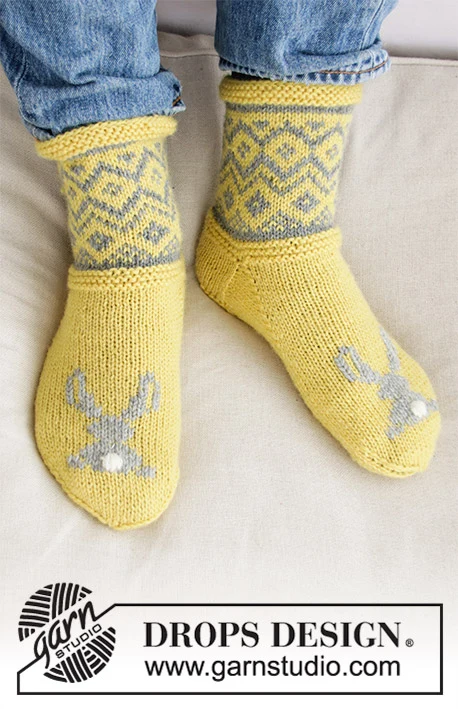 0-1421 Bunny Hide by DROPS Design