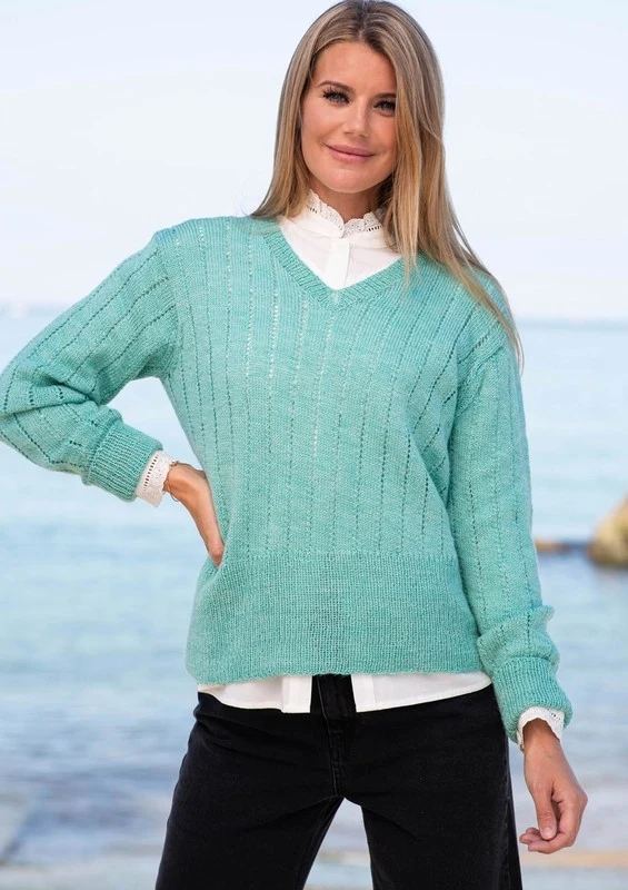 1805 Sweater med lodrette hulrækker