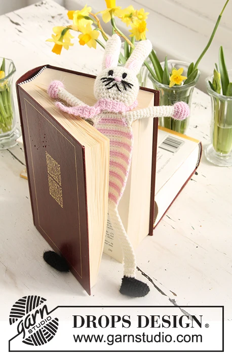 0-633 Bella, the Book Bunny by DROPS Design