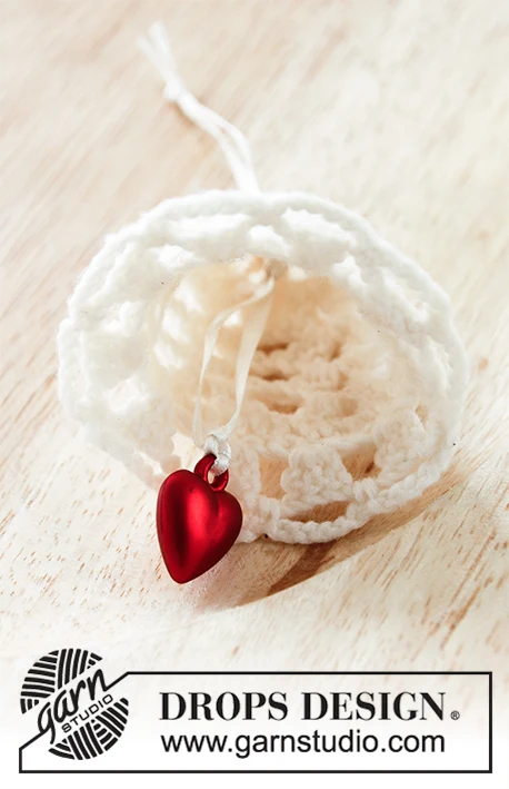 0-1446 Jingle Bells by DROPS Design