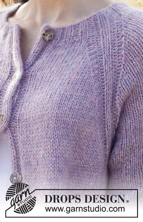223-36 Lavender Pocket by DROPS Design