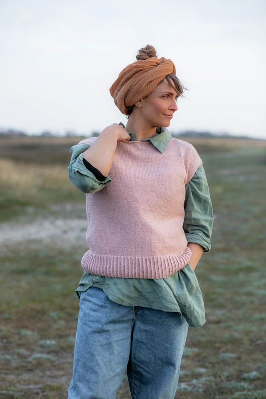 DG437-07 Tilde Vest