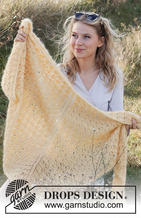 222-31 Sunny Spell by DROPS Design