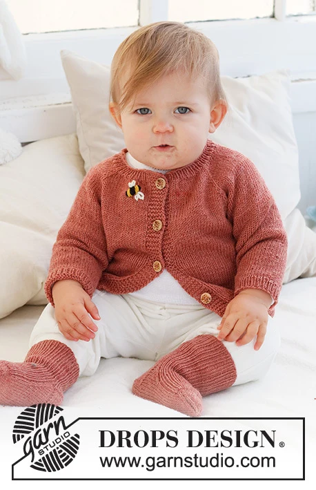 42-4 Little Bee Cardigan by DROPS Design