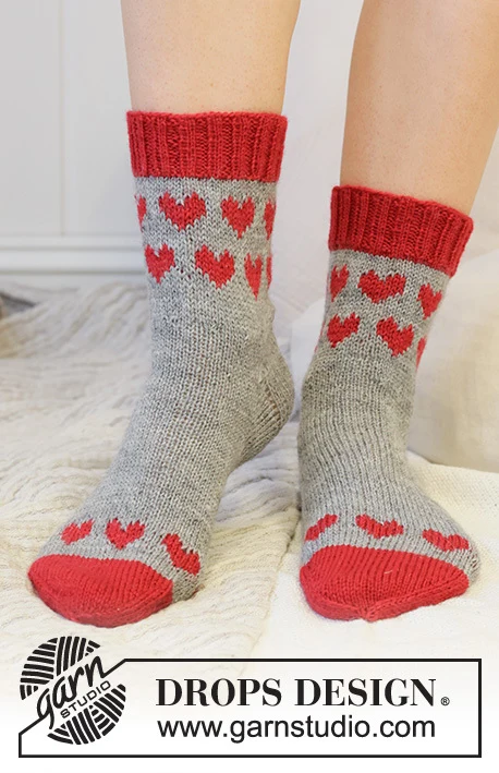 0-1567 Heart Parade by DROPS Design