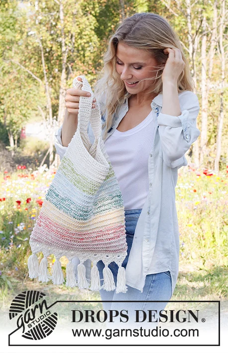 229-3 College Campus Tote by DROPS Design