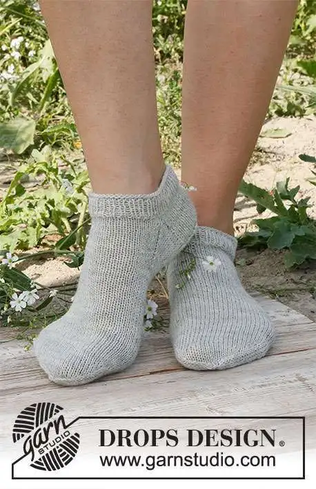 229-21 Sunny Sneaker by DROPS Design