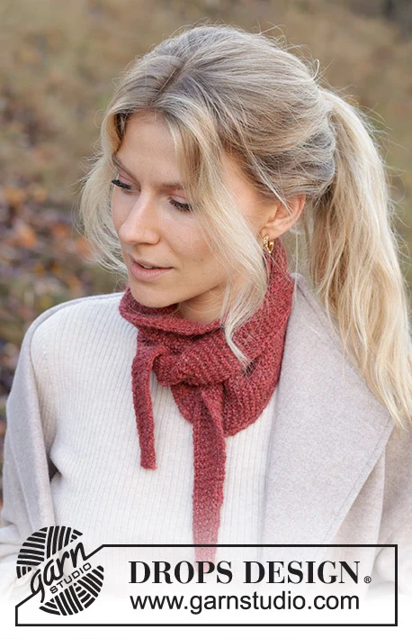 234-82 Pomegranate Shawl by DROPS Design