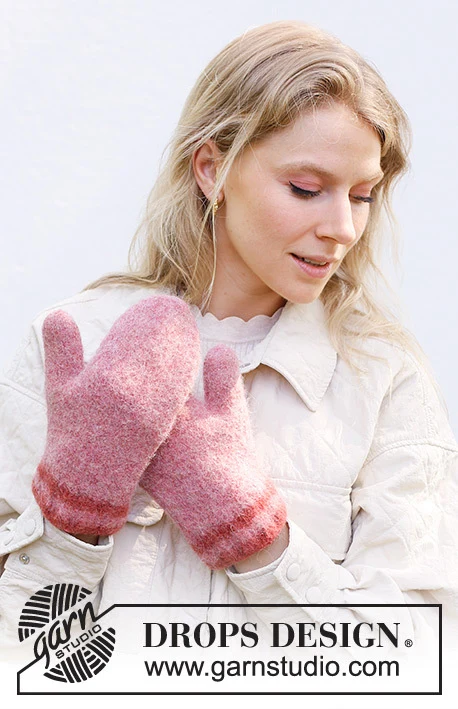 242-49 Snowslide Mittens by DROPS Design