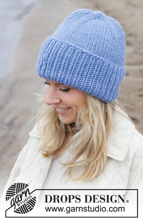 242-46 Grand Lake Hat by DROPS Design
