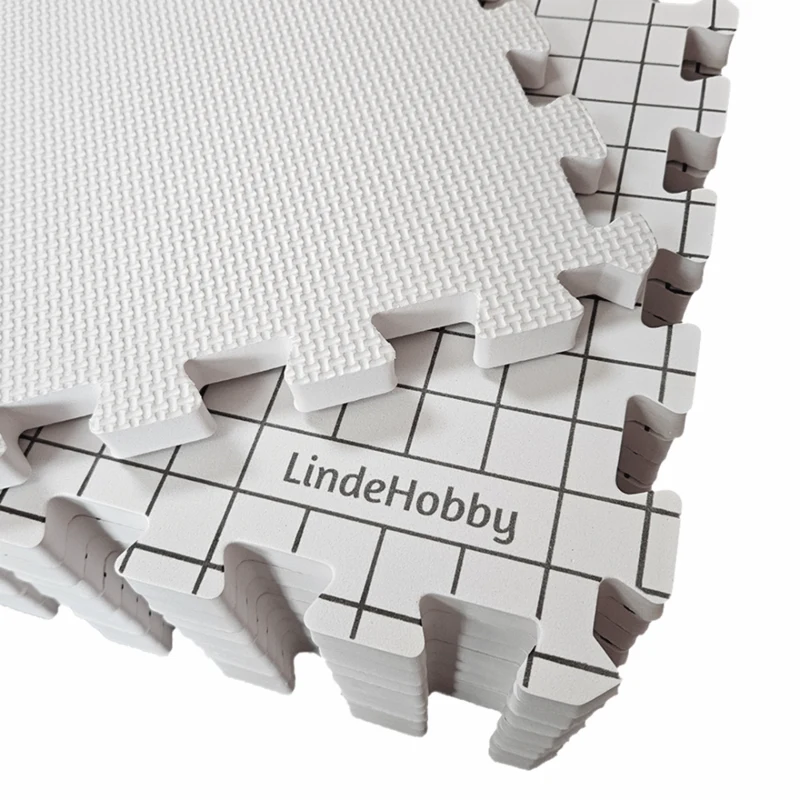 LindeHobby Blocking Måtter i Filtet Taske med 100 T-nåle, Hvid