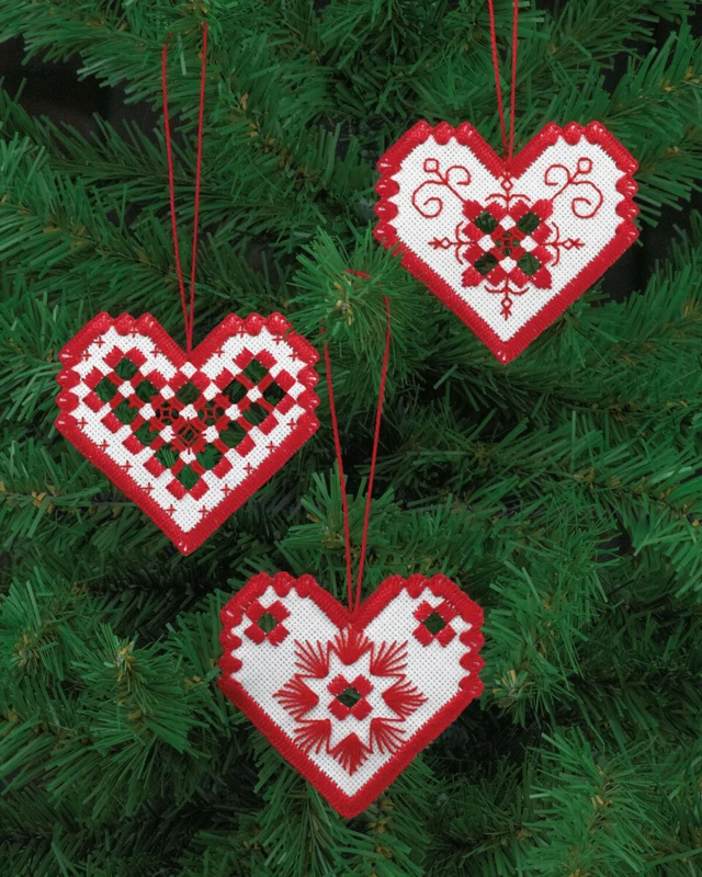 Broderikit Hardanger hjerte rød x3 7,5x8 cm