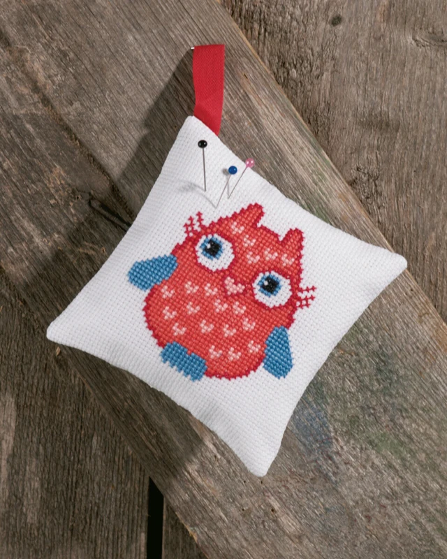 Broderikit Nålepude Rød Ugle 12x12 cm