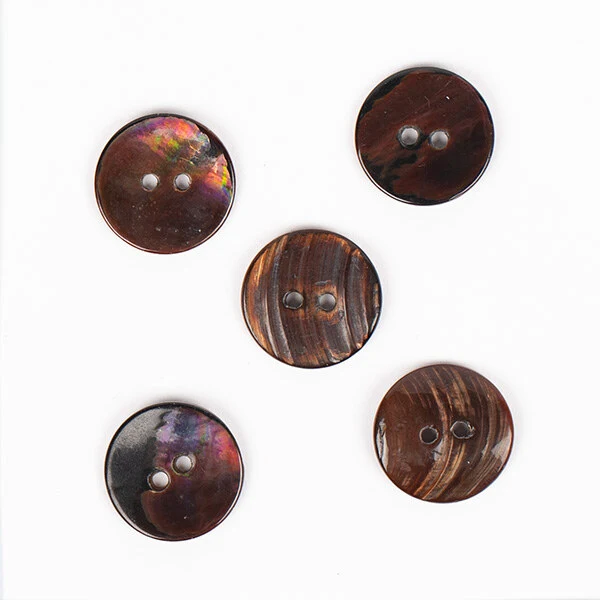 DROPS Arched (Brown), Knap, 18 mm (nr. 818)