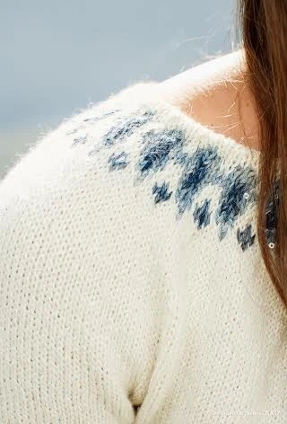 MR37-06+07 Sweater