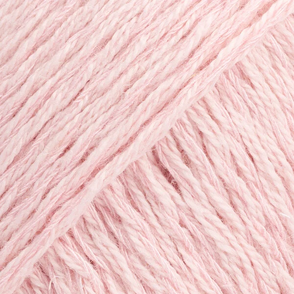 DROPS Belle 30 Pudderrose (Uni colour)