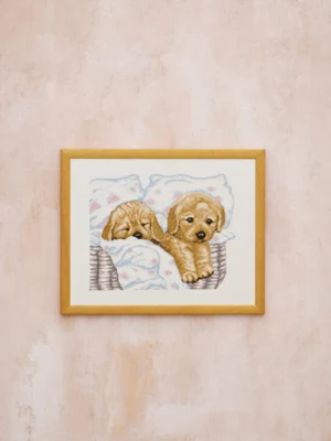 Broderikit Hvalpe i kurv R5677 43 x 34 cm