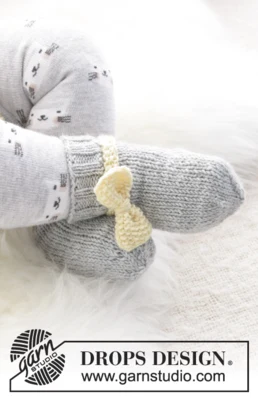 31-12 Little Miss Ribbons Socks by DROPS Design